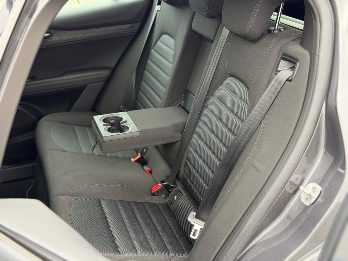 Alfa Romeo Stelvio 2.2 JTD Q4 A/T FACELIFT – Obrázok 11