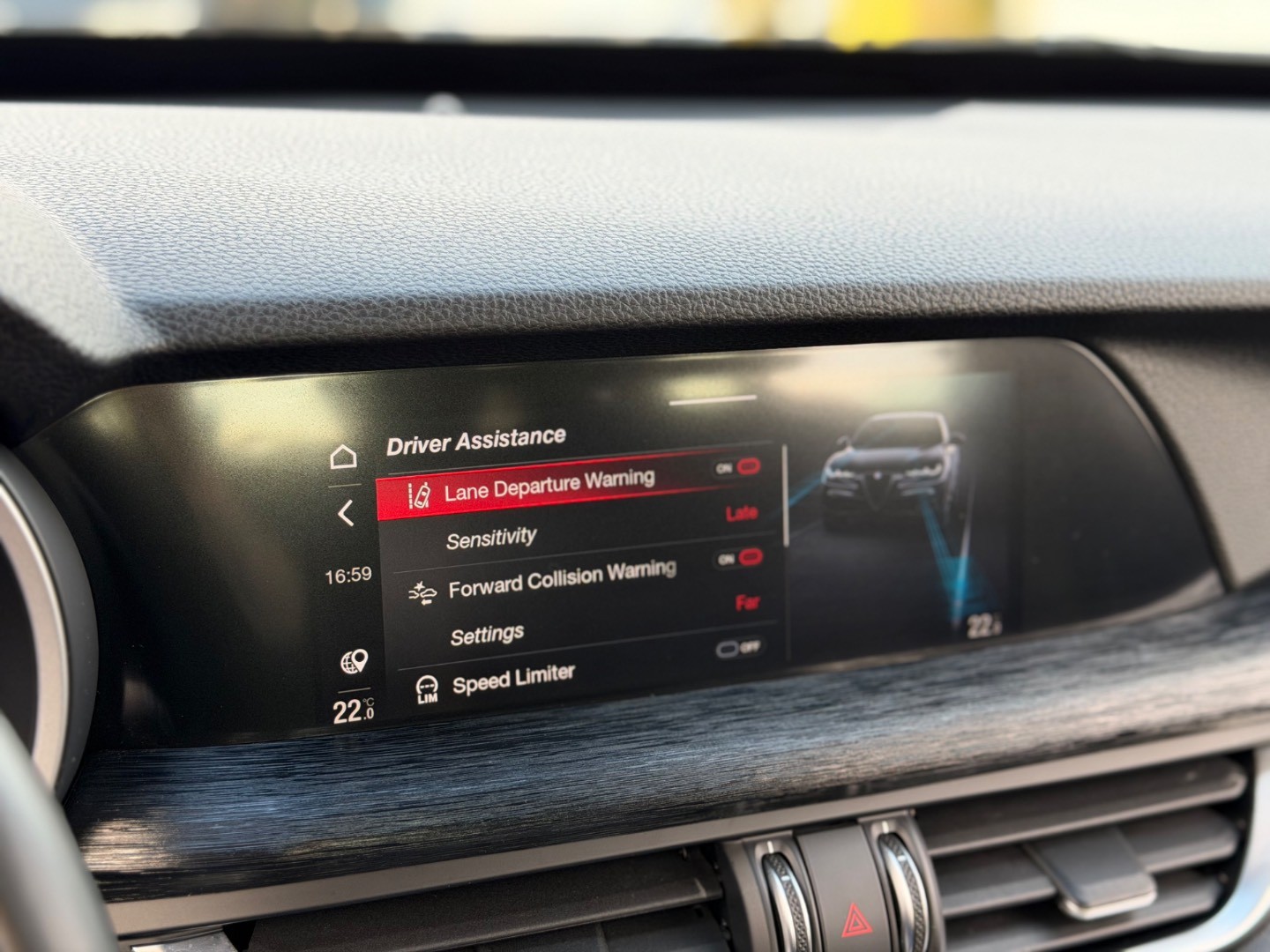 Alfa Romeo Stelvio 2.2 JTD Q4 A/T FACELIFT – Obrázok 17