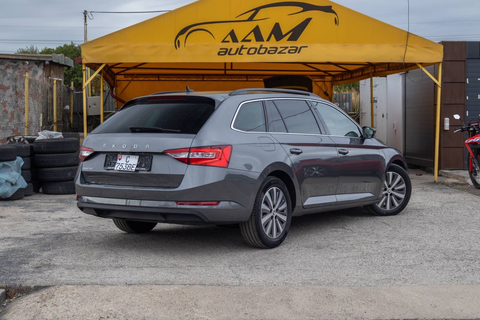 Škoda Superb Combi 2.0 TDI SCR Ambition+ DSG -NEBÚRANÉ – Obrázok 8
