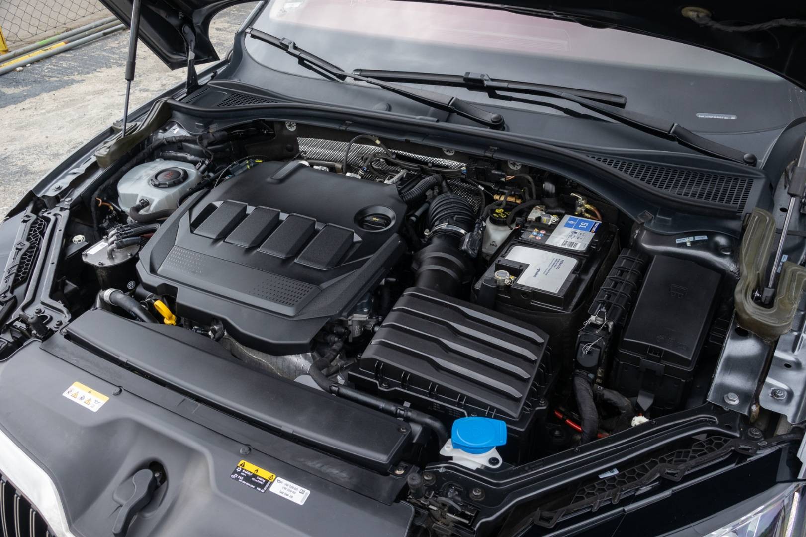 Škoda Superb Combi 2.0 TDI SCR Ambition+ DSG -NEBÚRANÉ – Obrázok 33