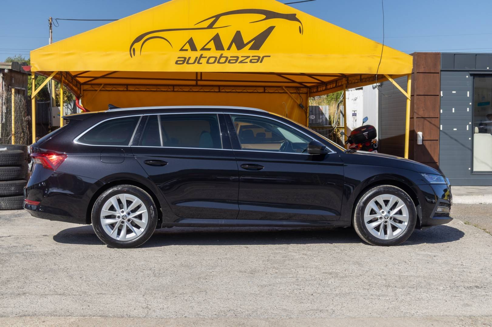 Škoda Octavia Combi 2.0 TDI SCR Style DSG – Obrázok 4