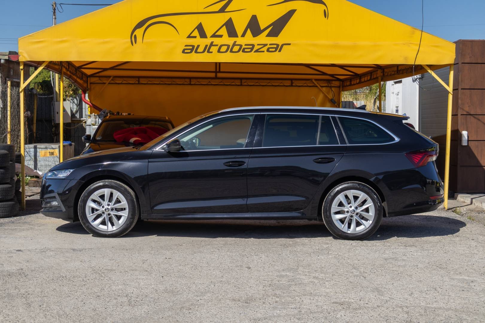 Škoda Octavia Combi 2.0 TDI SCR Style DSG – Obrázok 5