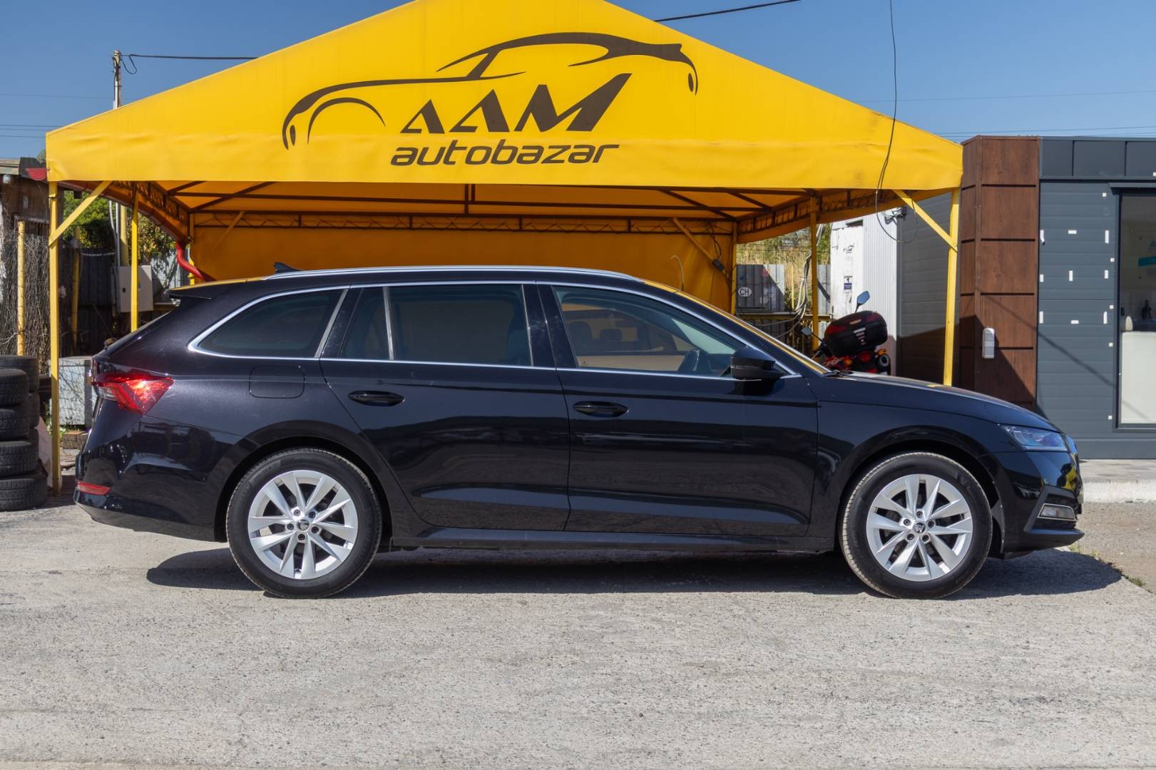 Škoda Octavia Combi 2.0 TDI SCR Style DSG – Obrázok 4