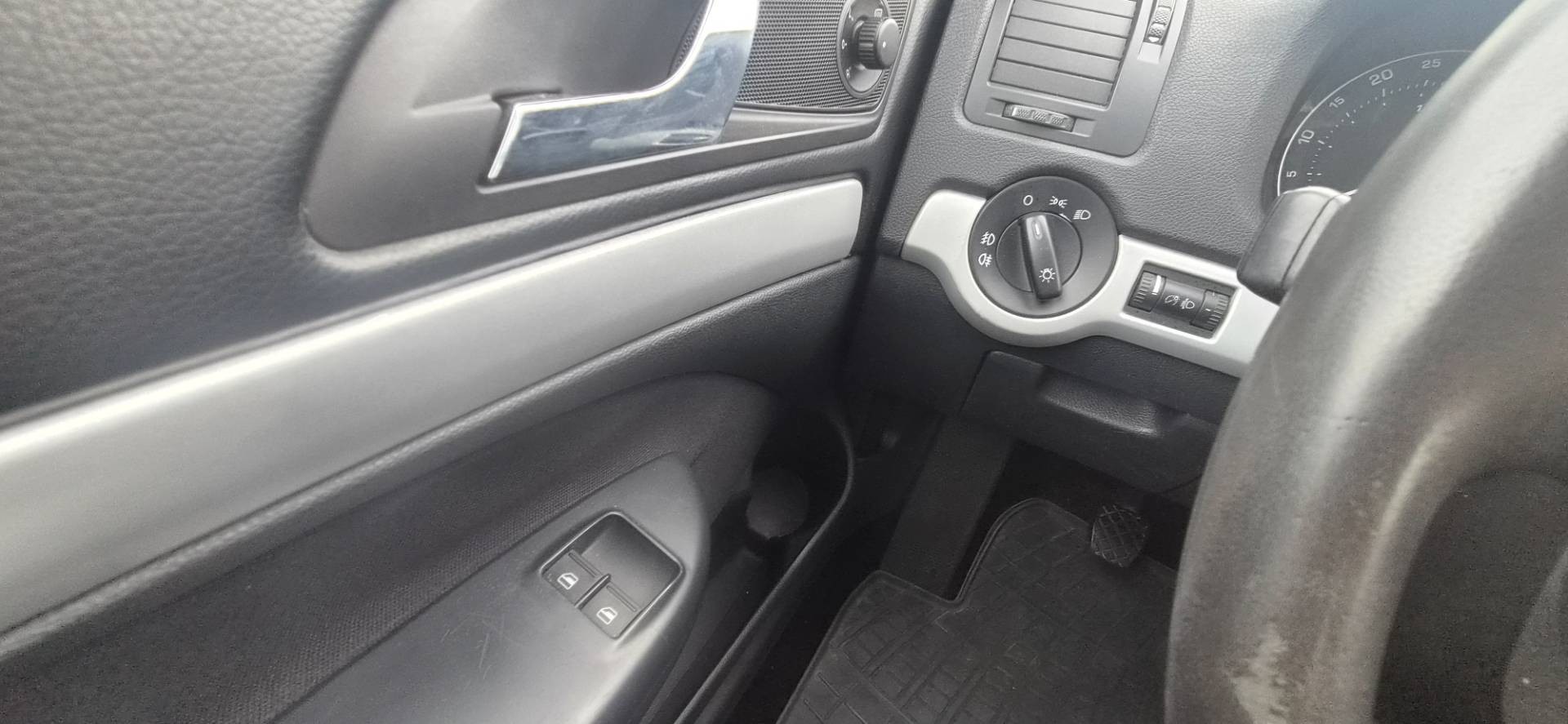 Škoda Octavia 1.9 TDI Ambiente – Obrázok 12