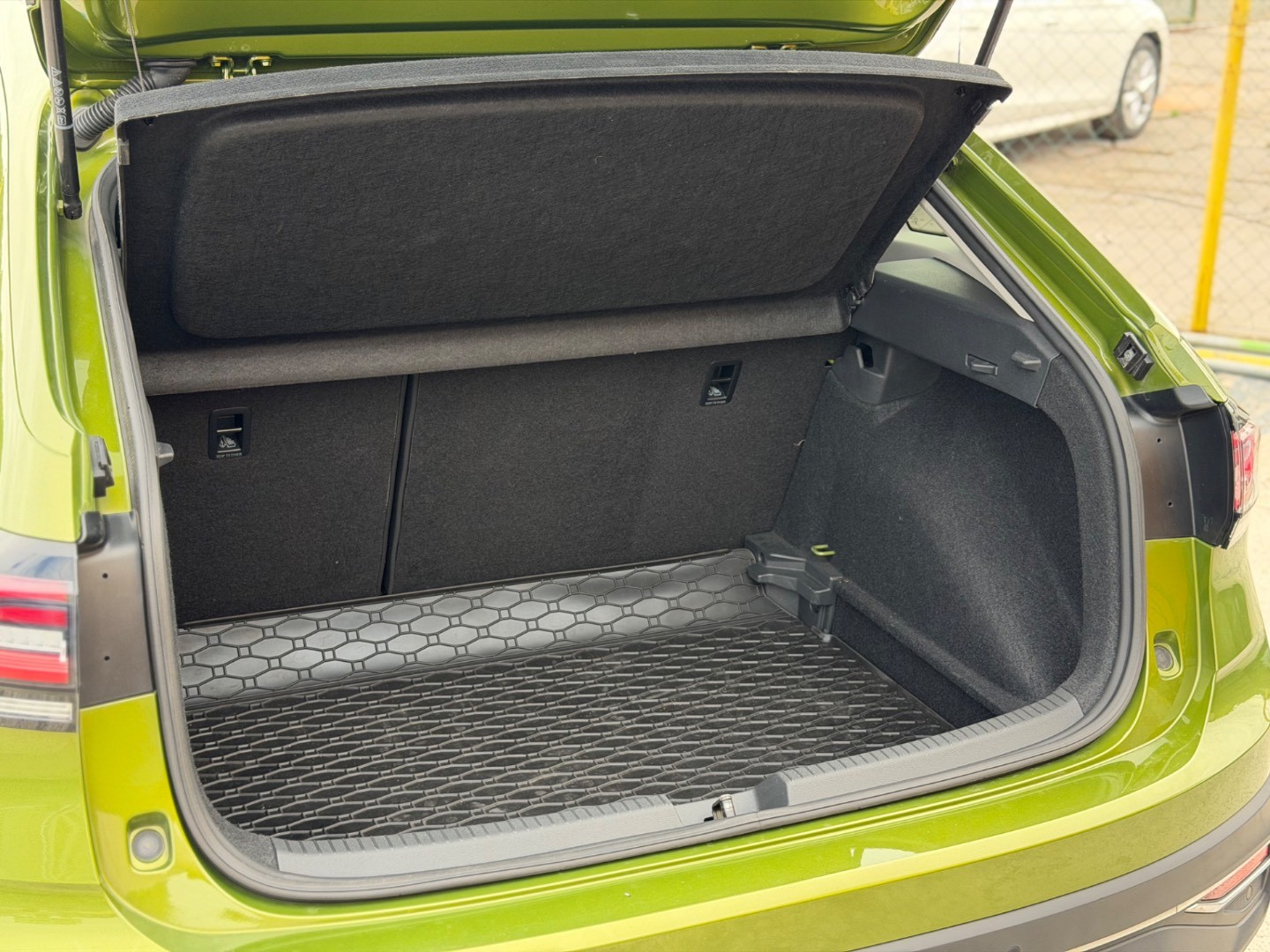Volkswagen Taigo V ZÁRUKE- 1.0 TSI Style -NEBÚRANÉ – Obrázok 9