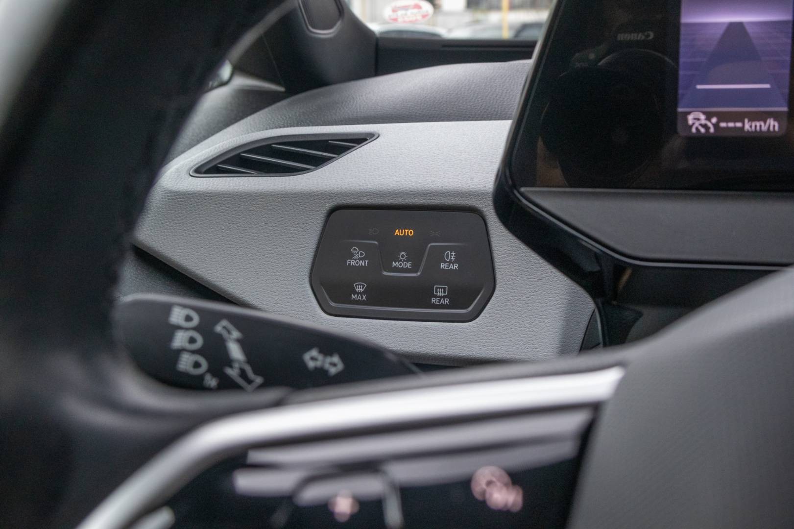 Volkswagen ID.3 58kWh -2021/64tis. KM-Tep. čerpadlo -NEBÚRANÉ – Obrázok 27