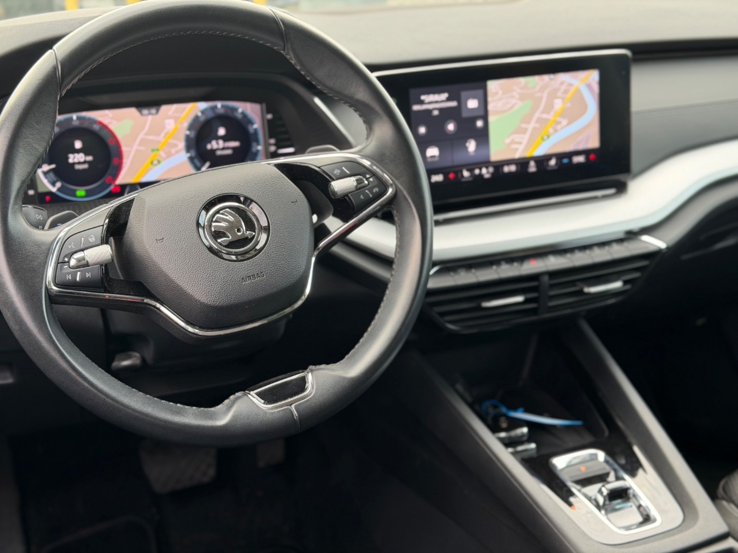 Škoda Octavia Combi 2.0 TDI SCR TOUR DSG – Obrázok 10