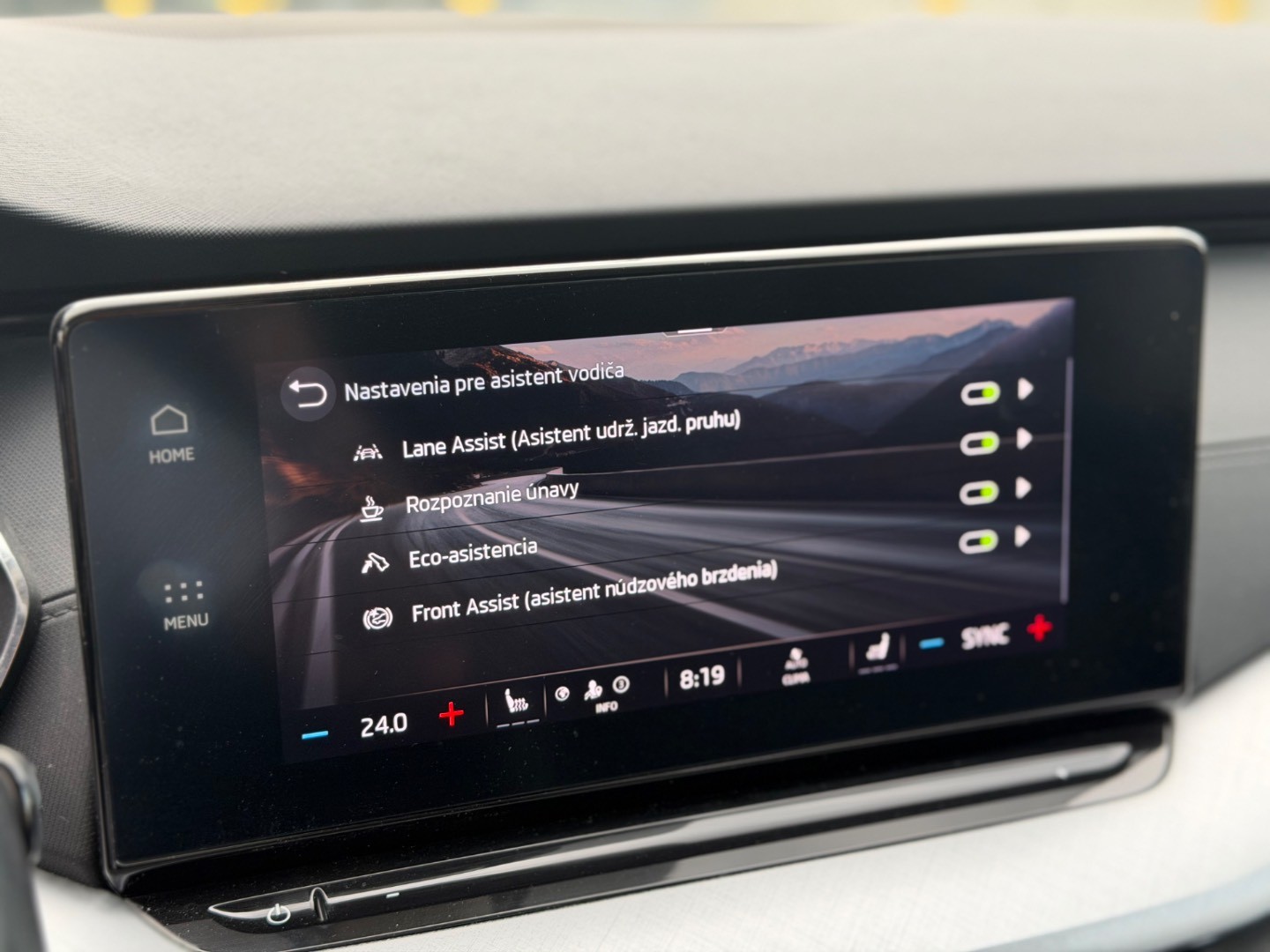 Škoda Octavia Combi 2.0 TDI SCR TOUR DSG – Obrázok 13