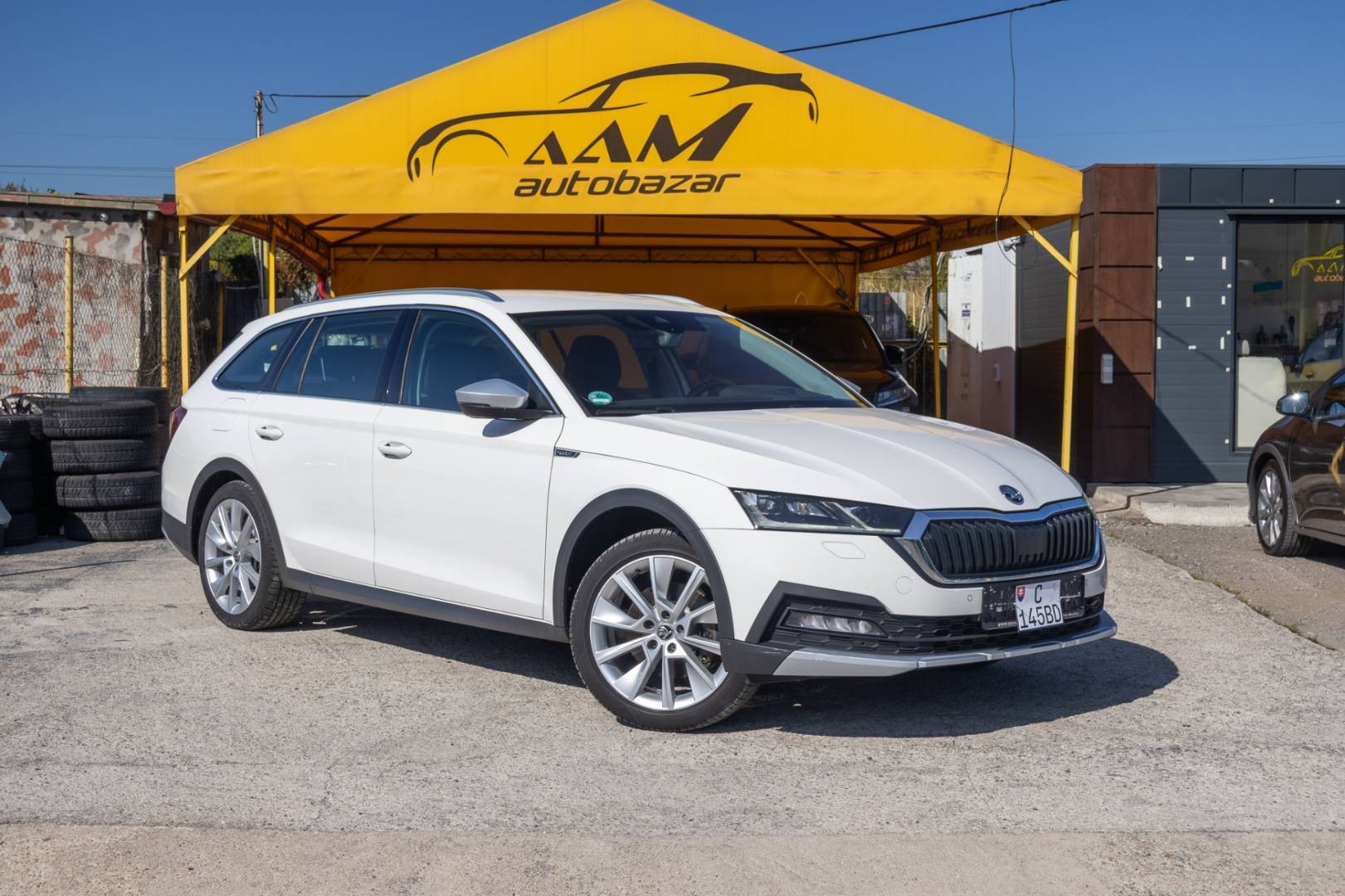 Škoda Octavia Combi 2.0 TDI Scout 4x4 DSG – Obrázok 3