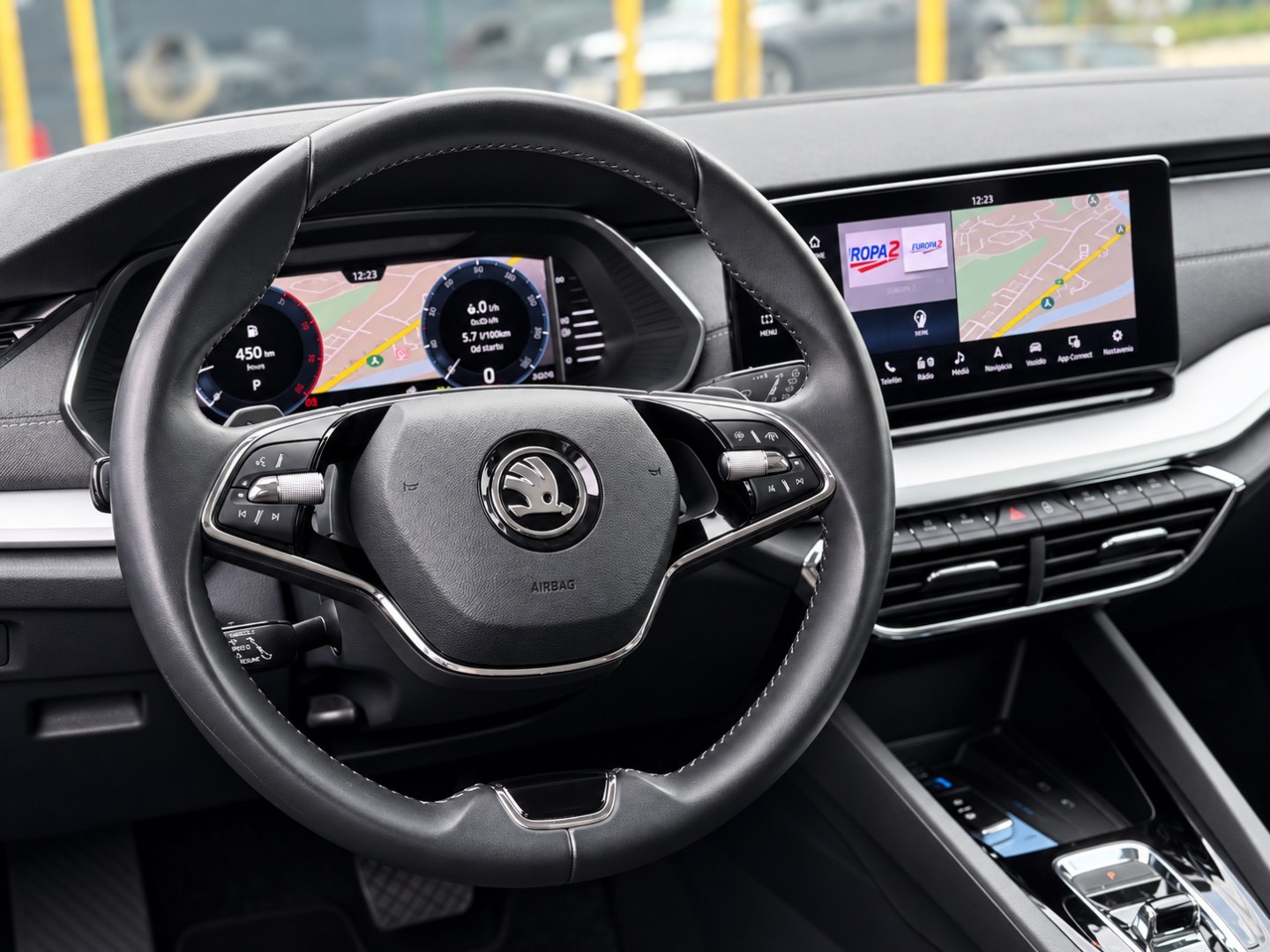 Škoda Octavia Combi 2.0 TDI SCR Style+ DSG -NEBÚRANÉ – Obrázok 6