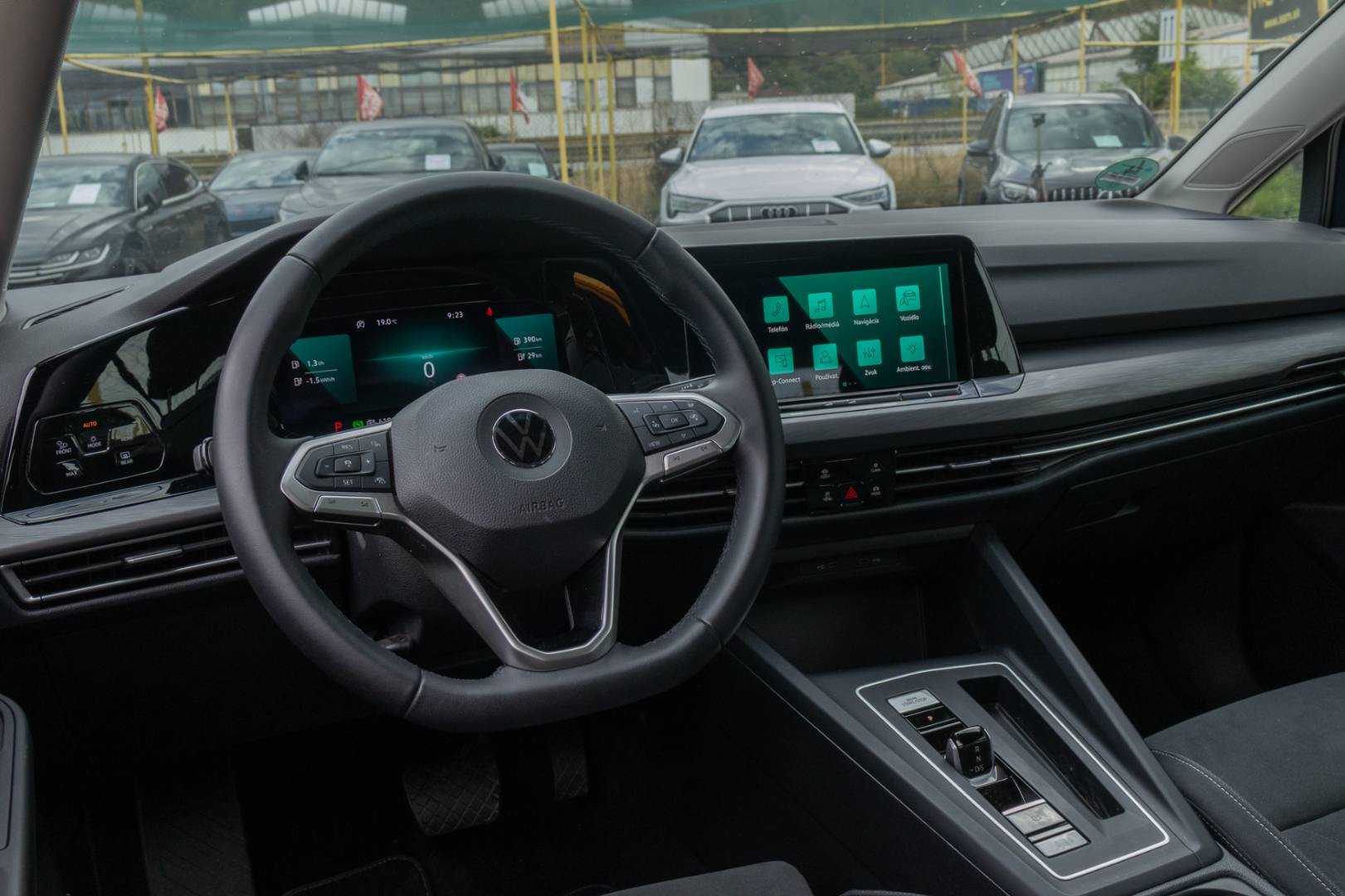 Volkswagen Golf 1.4 eHybrid GTE DSG – Obrázok 15