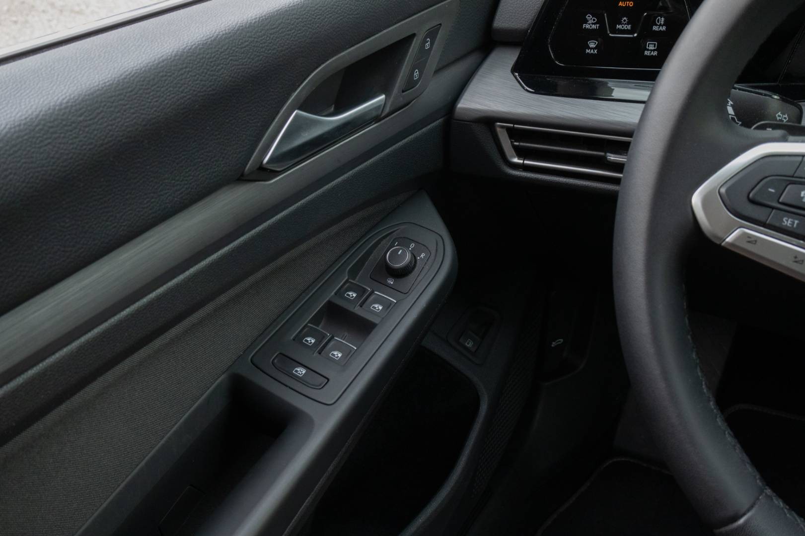 Volkswagen Golf 1.4 eHybrid GTE DSG – Obrázok 16