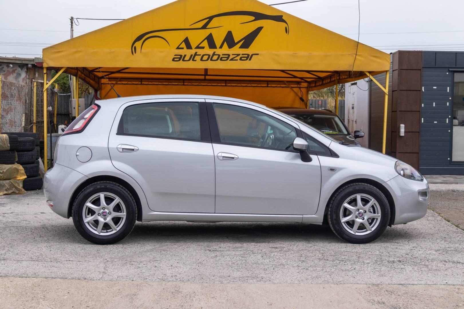 Fiat Grande Punto 1.4 Lounge - SK Pôvod/1.Majiteľ -NEHAVAROVANÉ – Obrázok 4