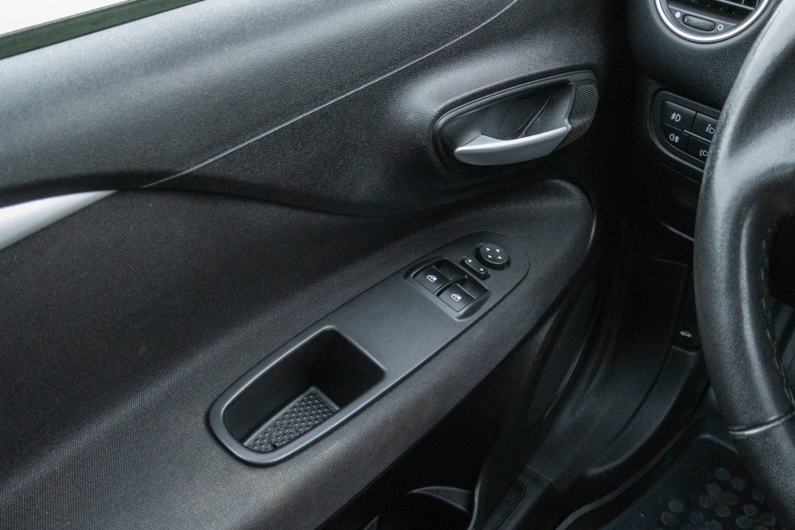 Fiat Grande Punto 1.4 Lounge - SK Pôvod/1.Majiteľ -NEHAVAROVANÉ – Obrázok 12
