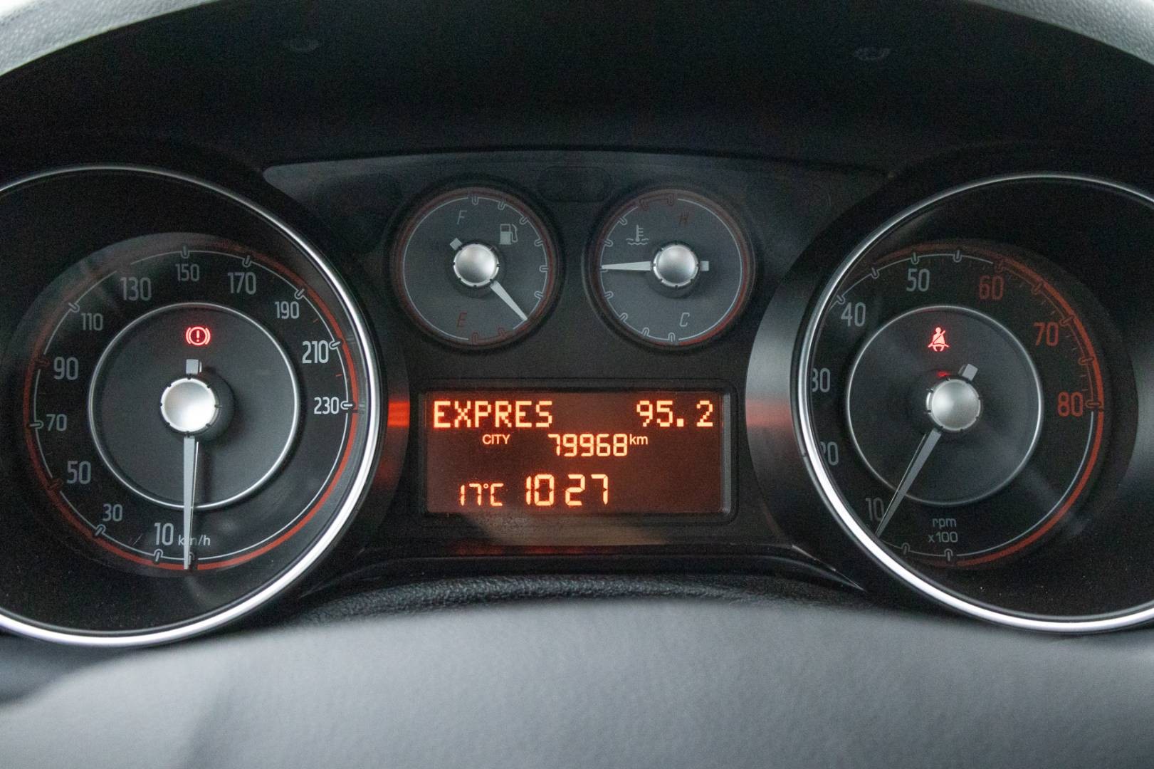 Fiat Grande Punto 1.4 Lounge - SK Pôvod/1.Majiteľ -NEHAVAROVANÉ – Obrázok 16