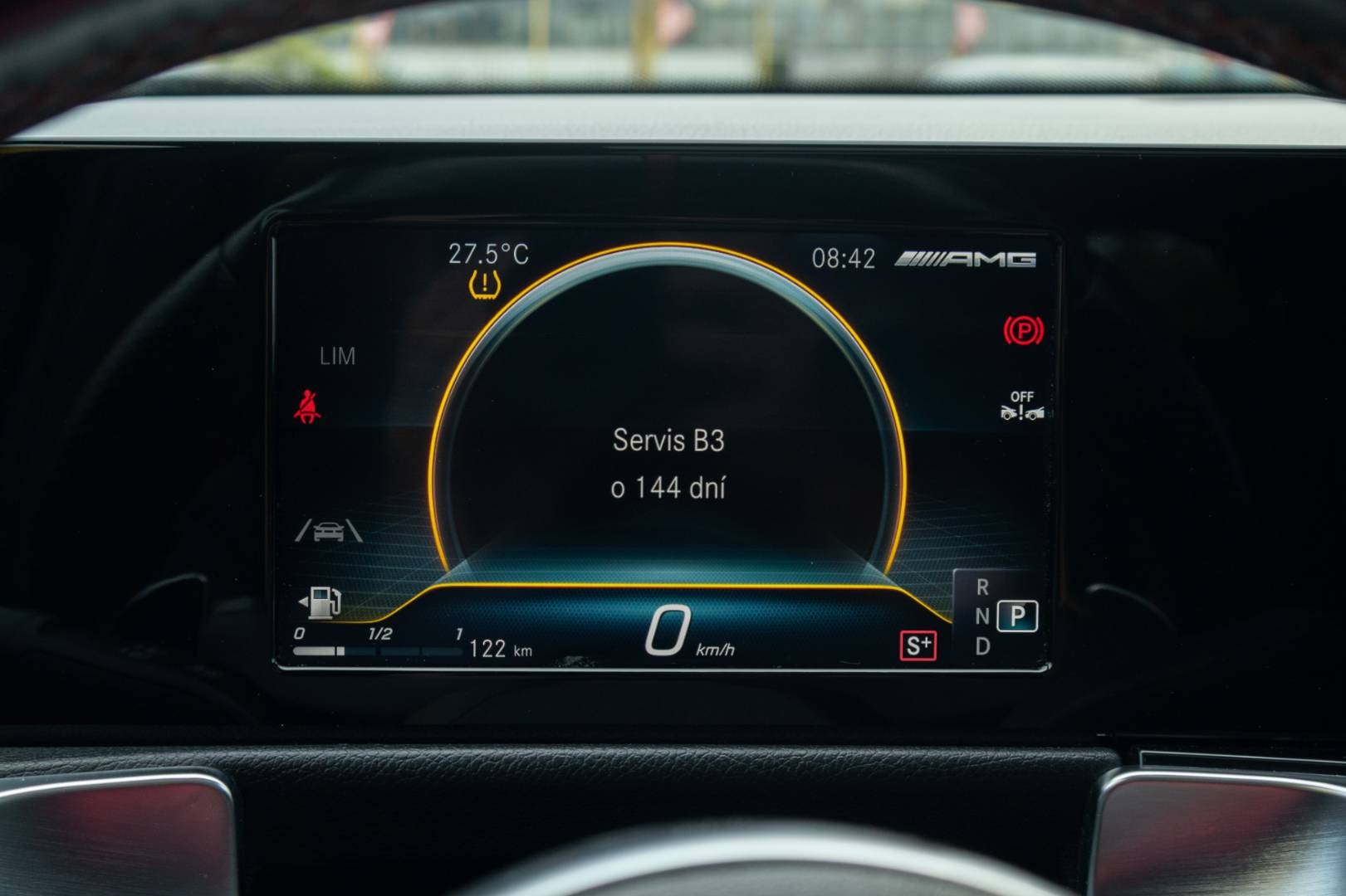 Mercedes-Benz GLB AMG 35 4MATIC A/T -7 MIEST – Obrázok 22