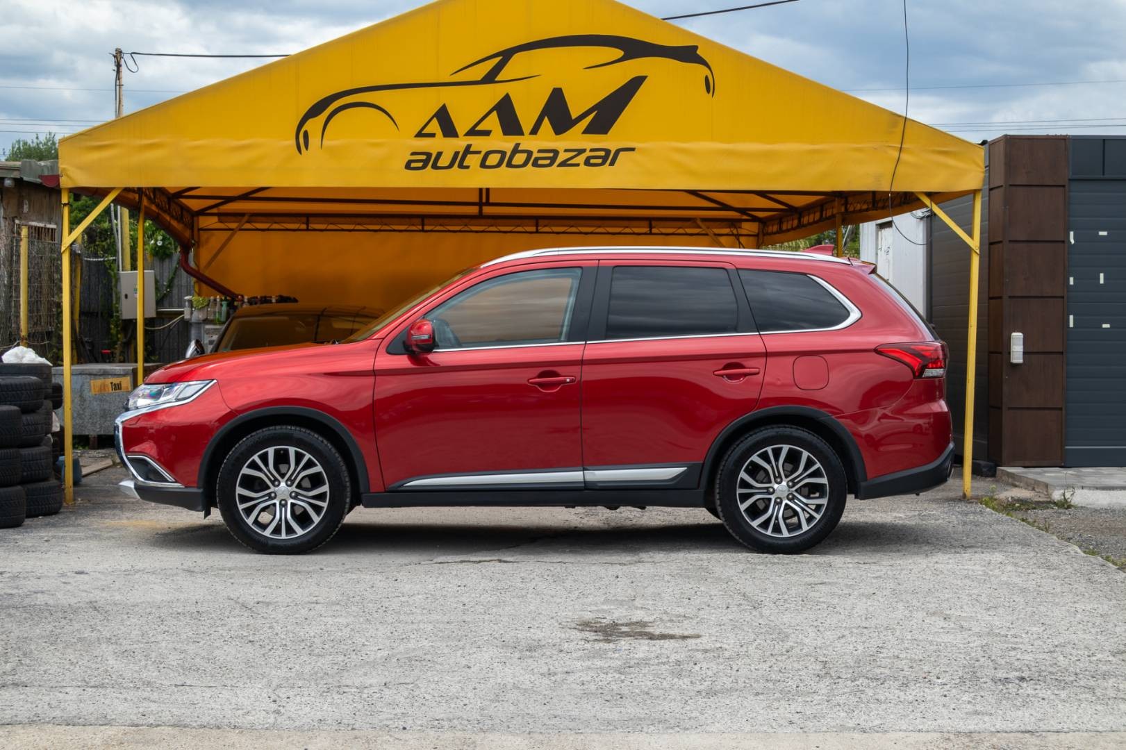 Mitsubishi Outlander 2.0 MIVEC LPG ,A/T, 4x4,7.Miest – Obrázok 5