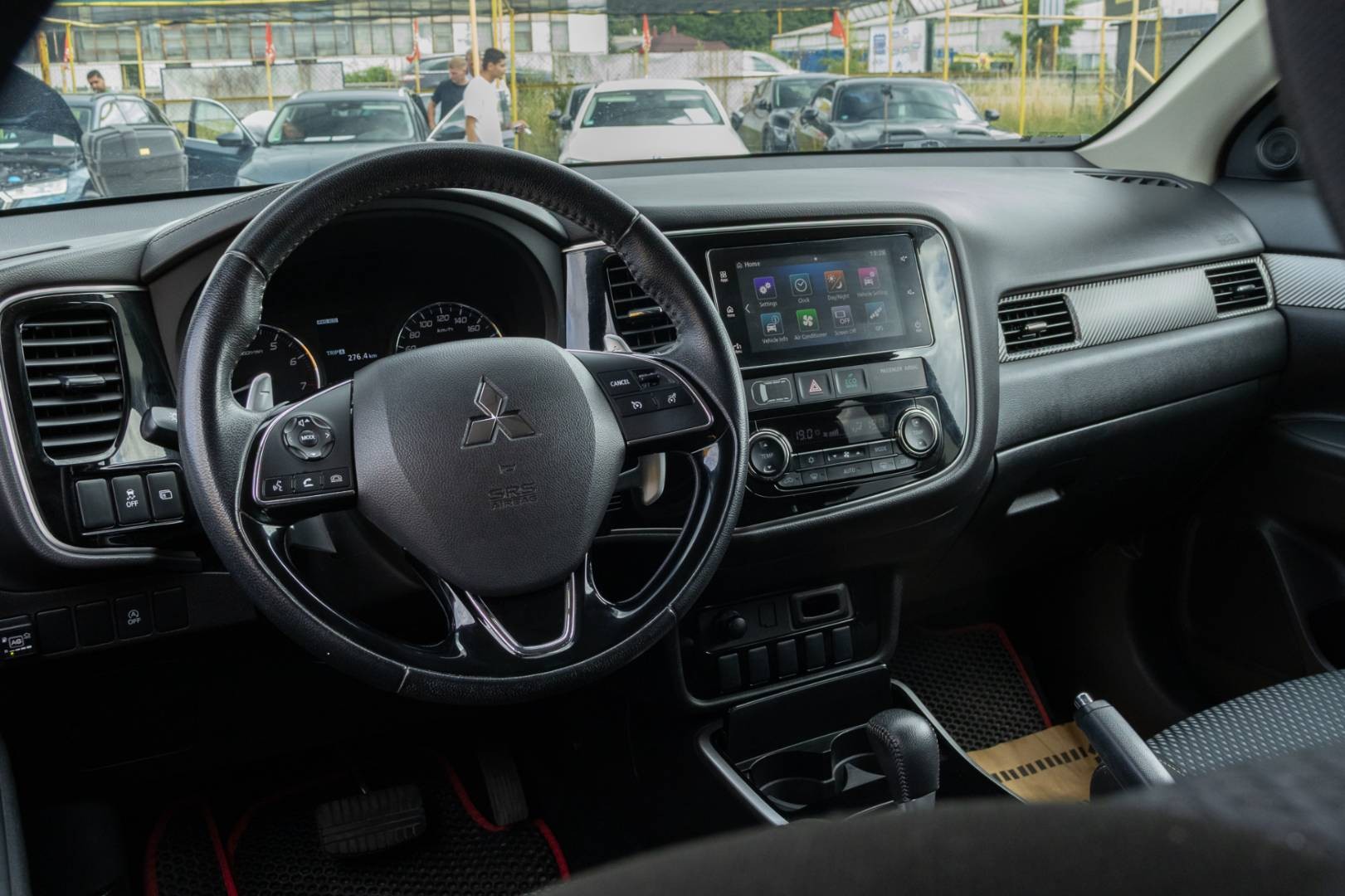 Mitsubishi Outlander 2.0 MIVEC LPG ,A/T, 4x4,7.Miest – Obrázok 13
