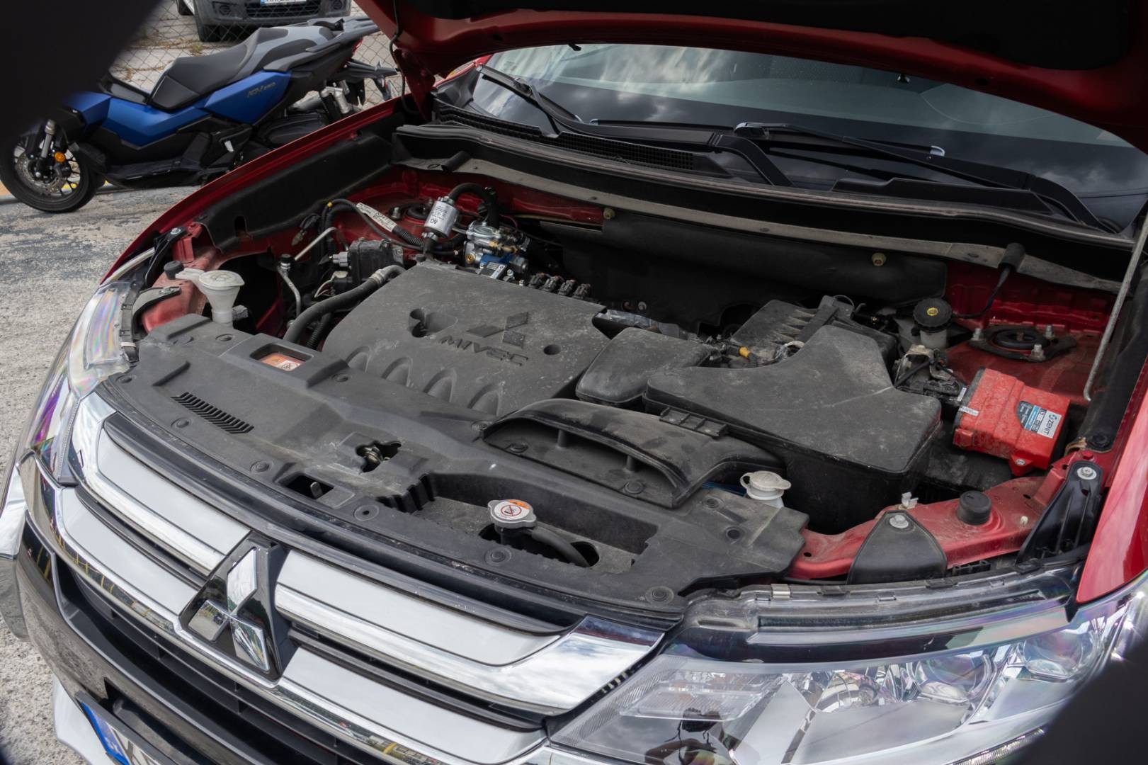 Mitsubishi Outlander 2.0 MIVEC LPG ,A/T, 4x4,7.Miest – Obrázok 22