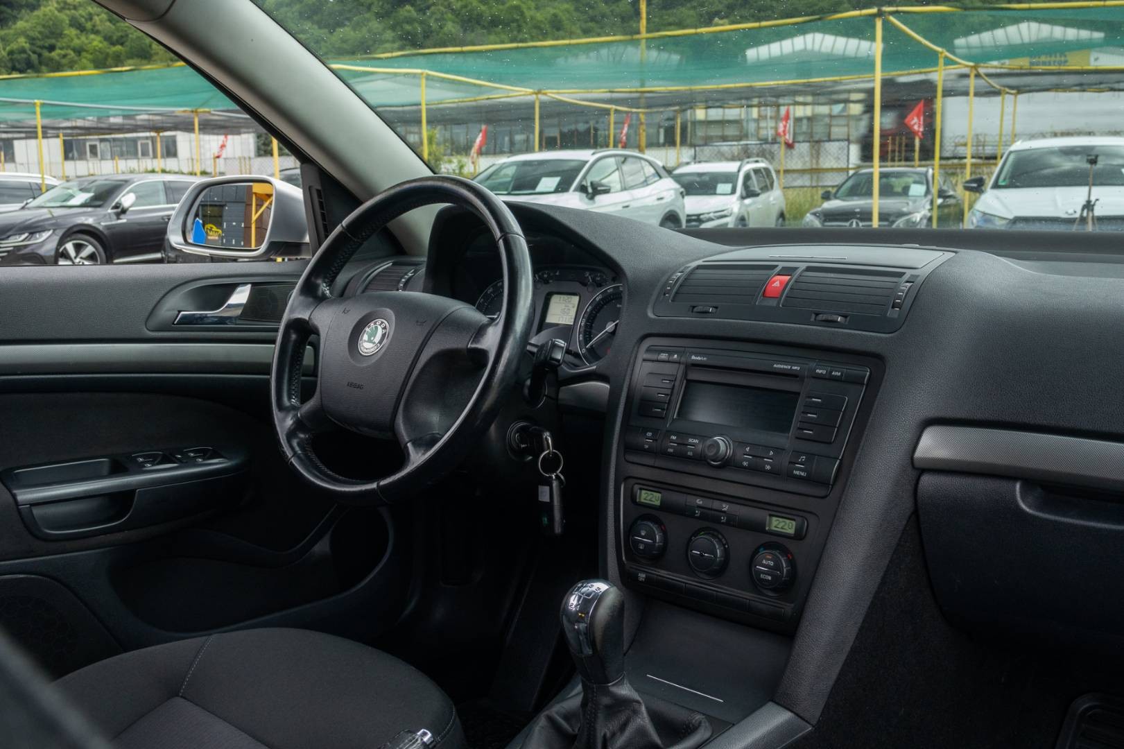 Škoda Octavia Combi 1.9 TDI Elegance – Obrázok 13