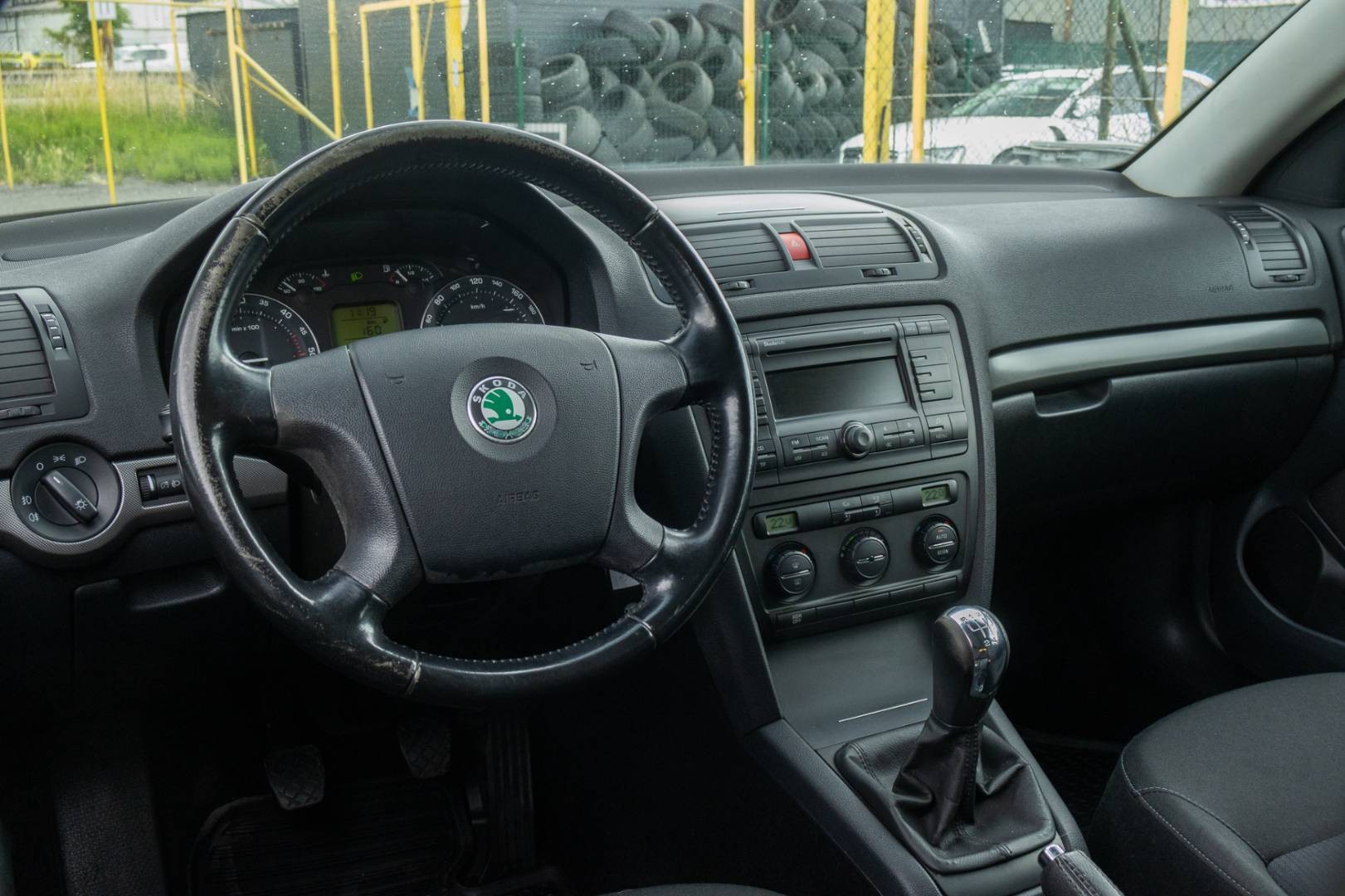 Škoda Octavia Combi 1.9 TDI Elegance – Obrázok 14