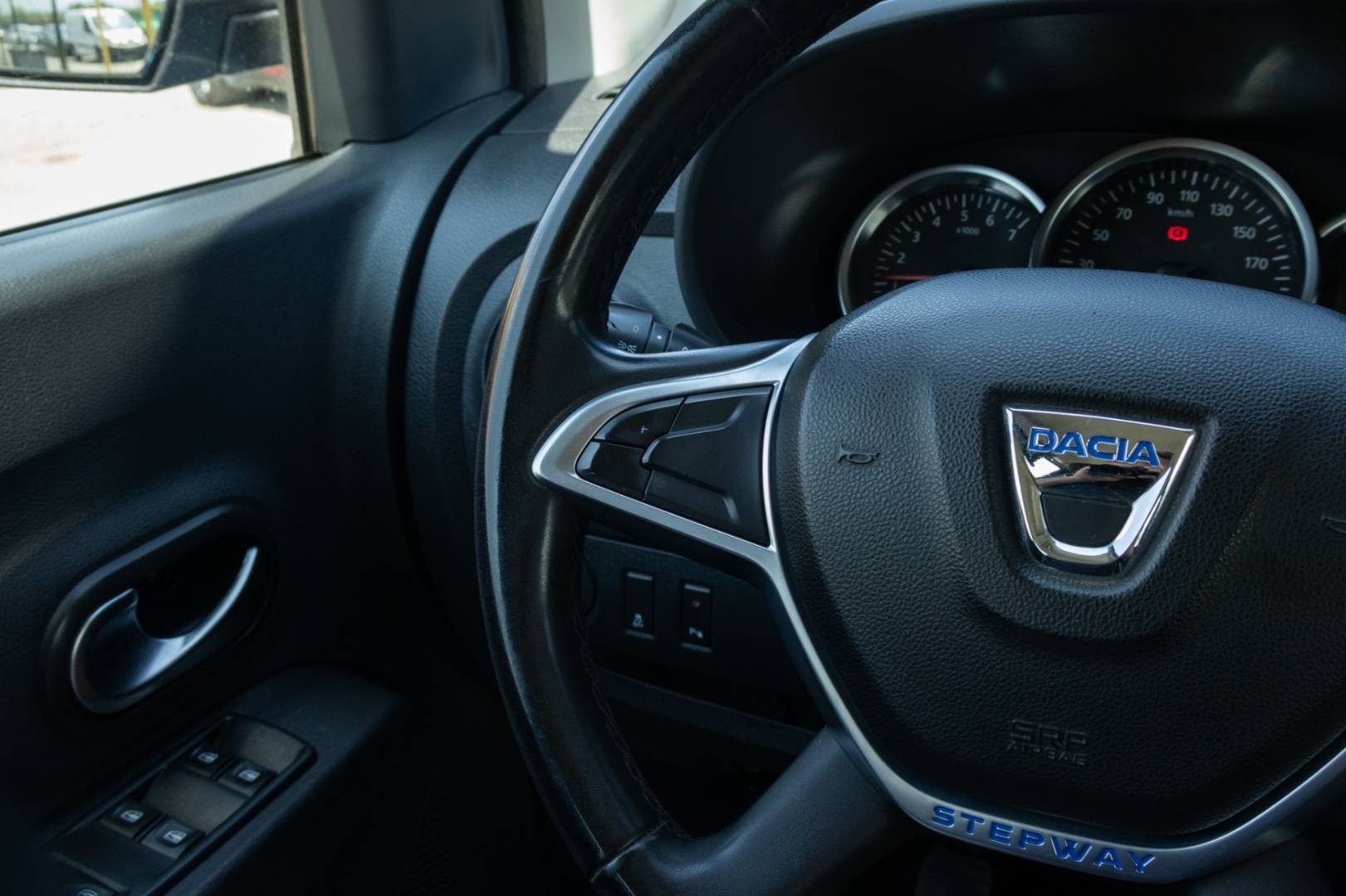 Dacia Lodgy 1.5 dCi Stepway 7m – Obrázok 15