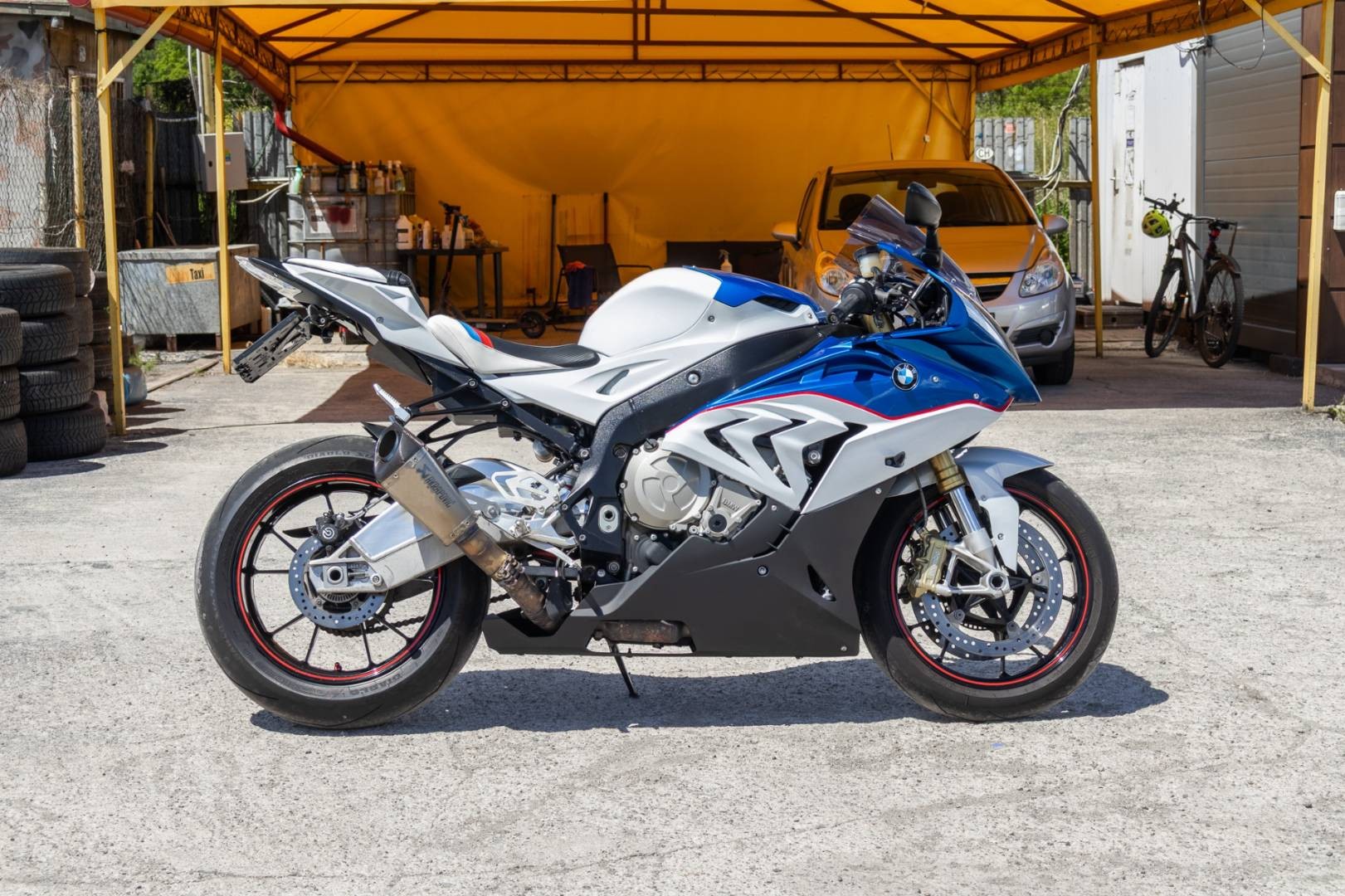 BMW S 1000 RR MAX VÝBAVA / PO SERVISE / TRIKOLORA – Obrázok 6