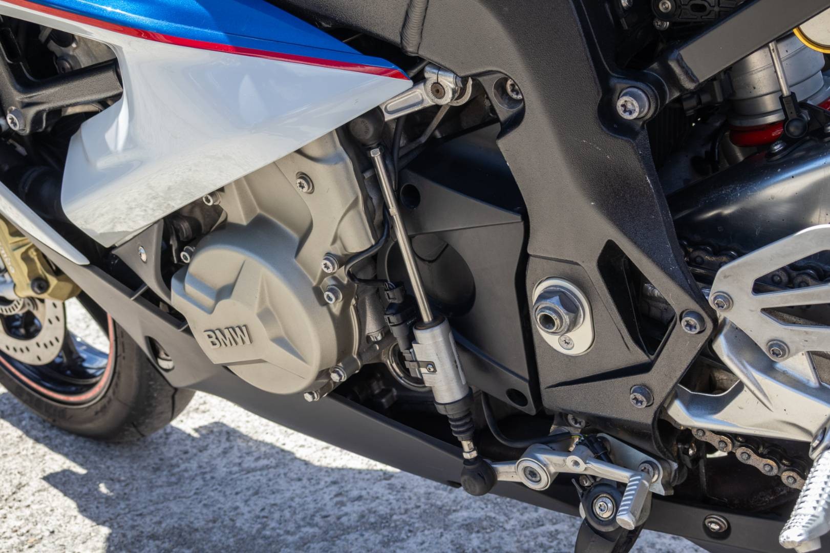 BMW S 1000 RR MAX VÝBAVA / PO SERVISE / TRIKOLORA – Obrázok 18