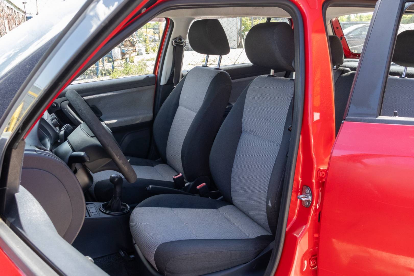 Škoda Fabia 1.2 HTP Classic – Obrázok 11