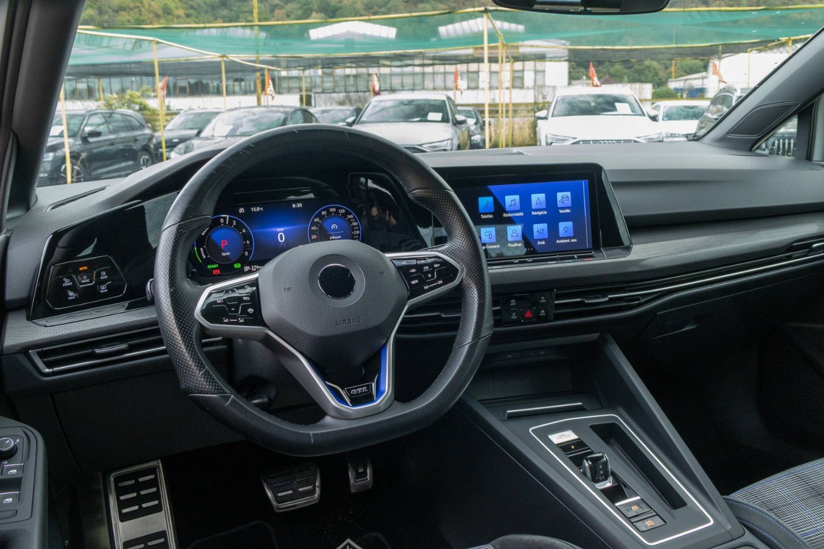 Volkswagen Golf GTE 1.4 eHybrid DSG – Obrázok 16