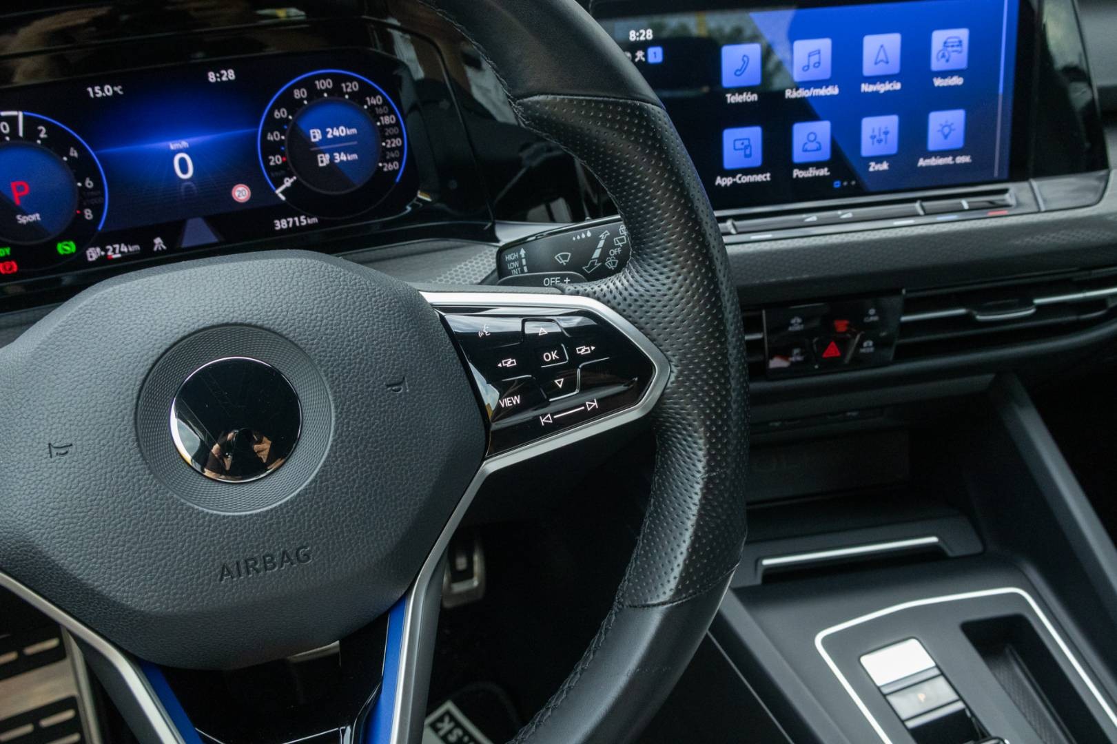Volkswagen Golf GTE 1.4 eHybrid DSG – Obrázok 19