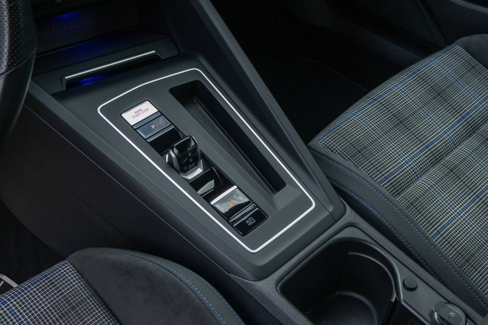Volkswagen Golf GTE 1.4 eHybrid DSG – Obrázok 27
