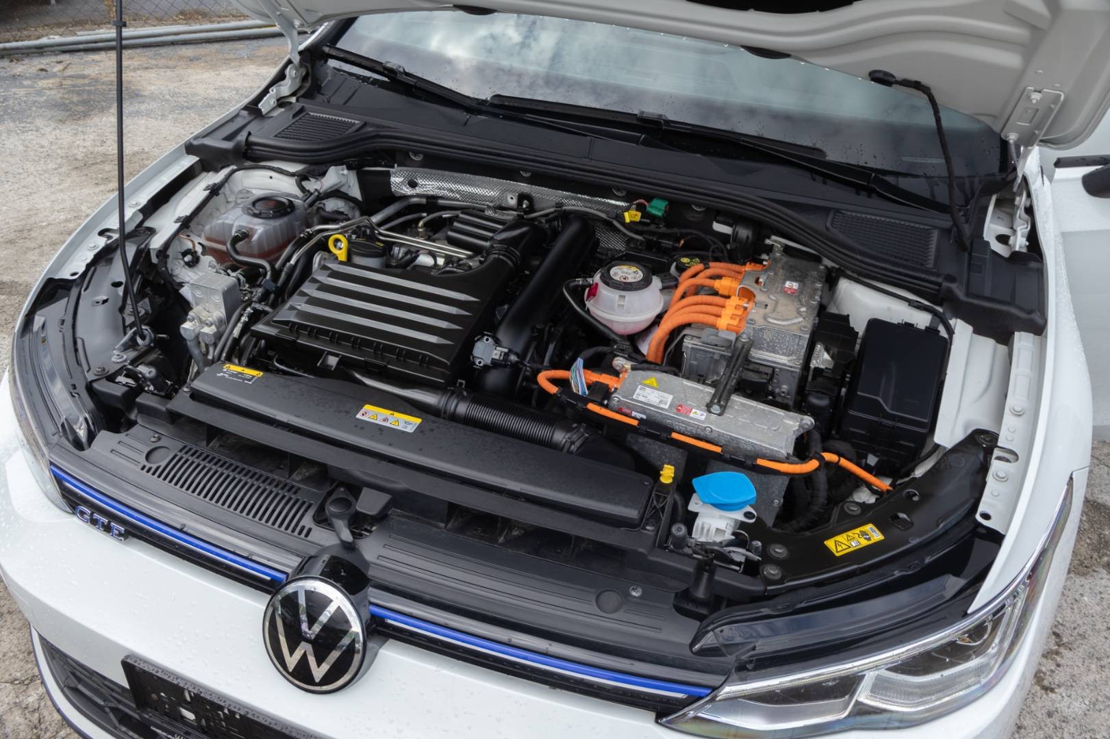 Volkswagen Golf GTE 1.4 eHybrid DSG – Obrázok 30
