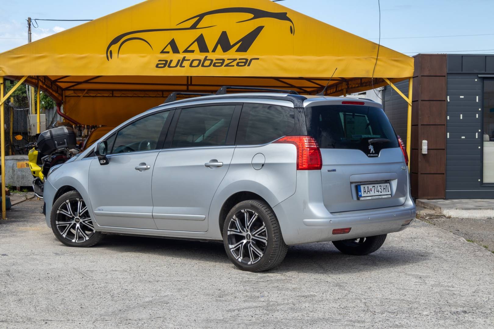 Peugeot 5008 2.0 BlueHDi 7-miest,166tis.km – Obrázok 6