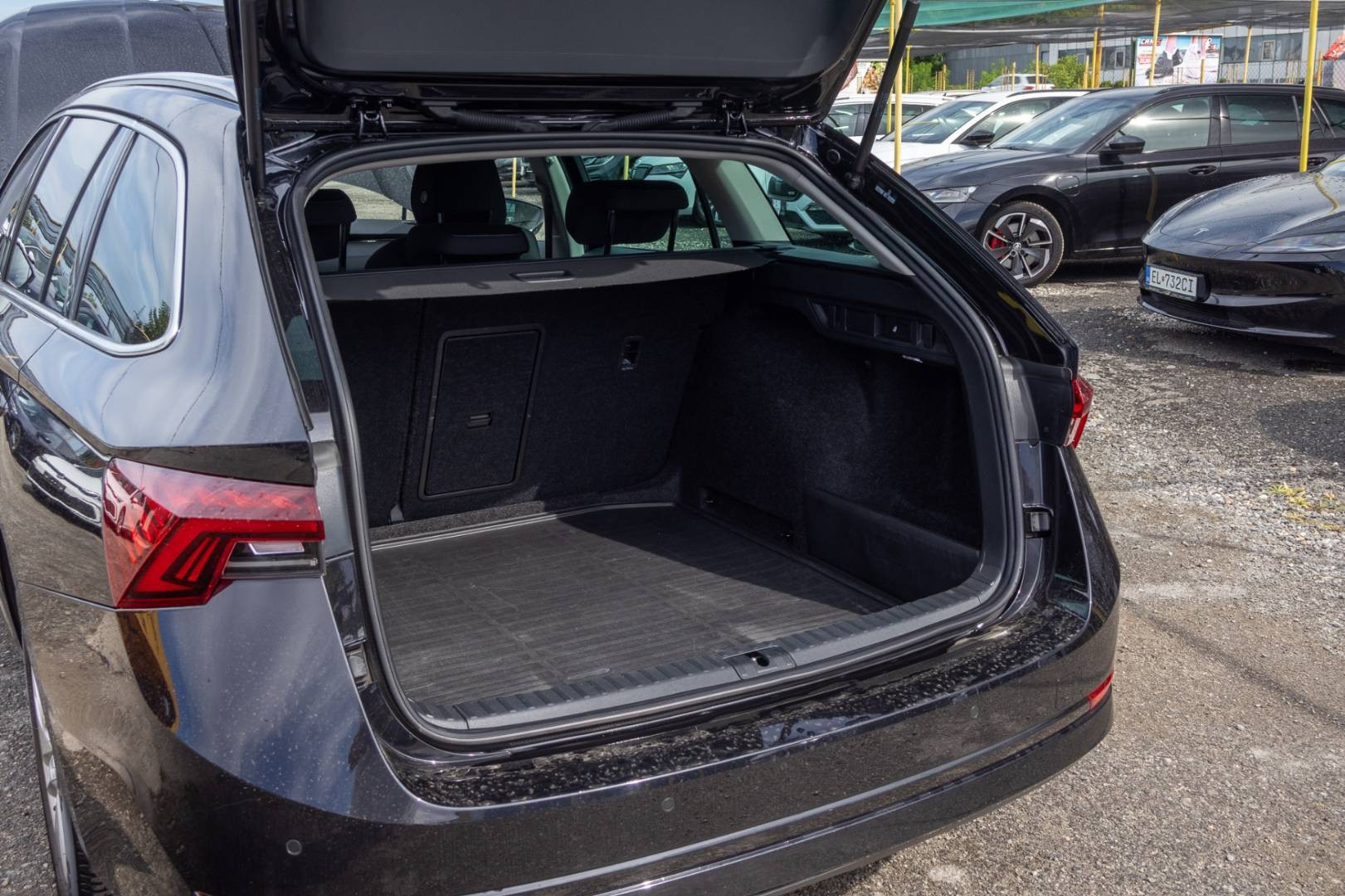 Škoda Octavia Combi 2.0 TDI SCR Clever DSG – Obrázok 9