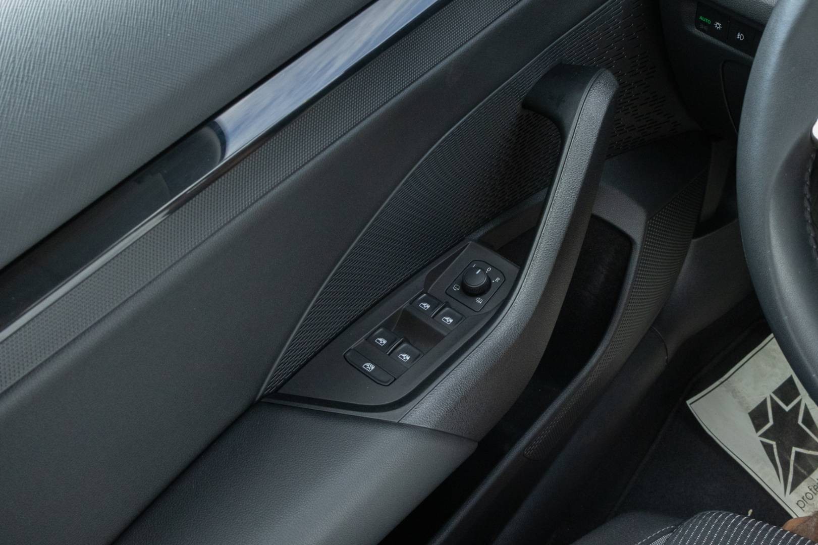 Škoda Octavia Combi 2.0 TDI SCR Clever DSG – Obrázok 12