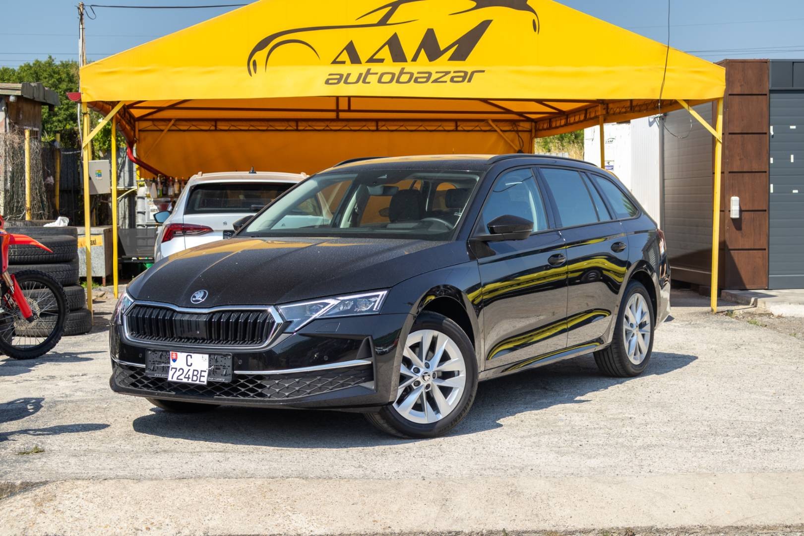Škoda Octavia Combi 2.0 TDI DSG Selection+ / NEBÚRANÉ / Po servise